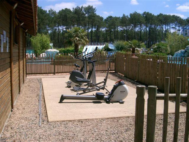 Chalet Camping Les Vignes Lit-et-Mixe Exterior foto